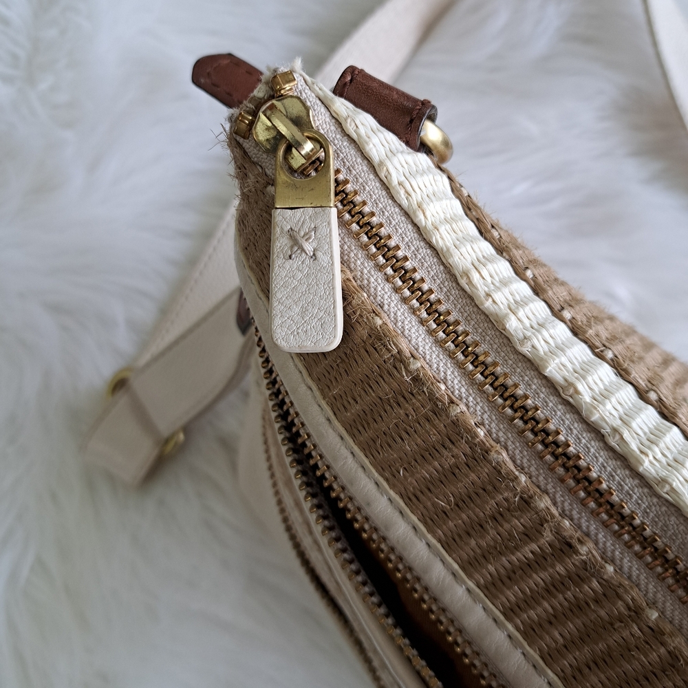 Fossil midsz leather shoulder or crossbody bag - Picture 13 of 16